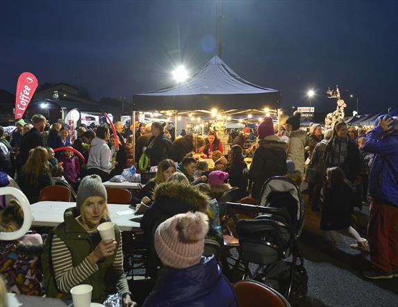 Images of Dundonald Christmas Market in previous years.