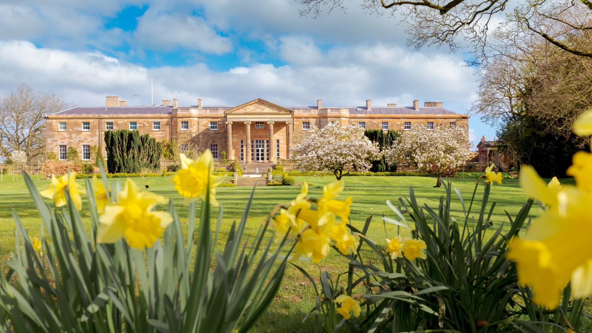 Spring at Hillsborough Castle & Gardens