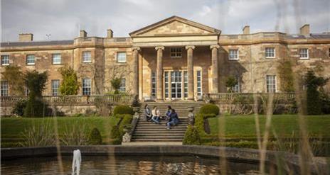 Image of Hillsborough Castle with group on steps