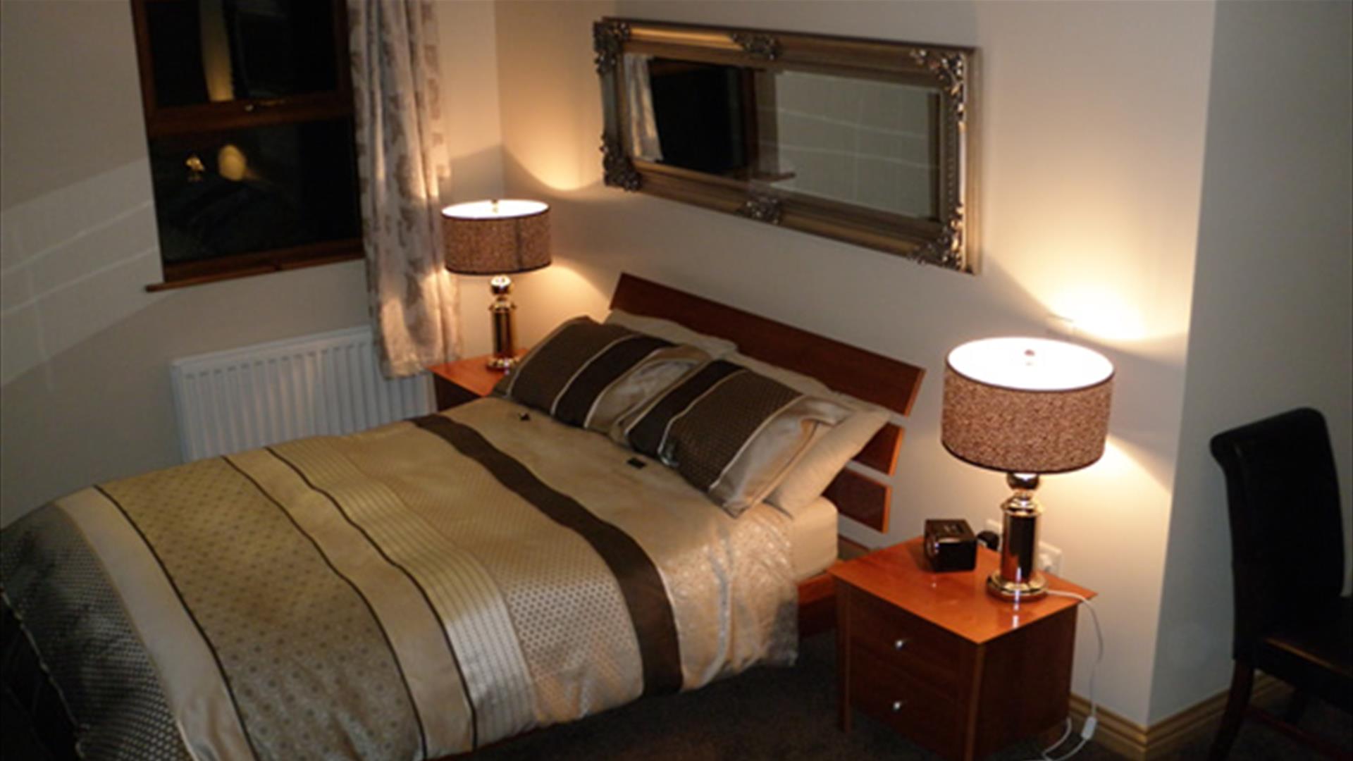 Image is of double bedroom at Dunhill Farm